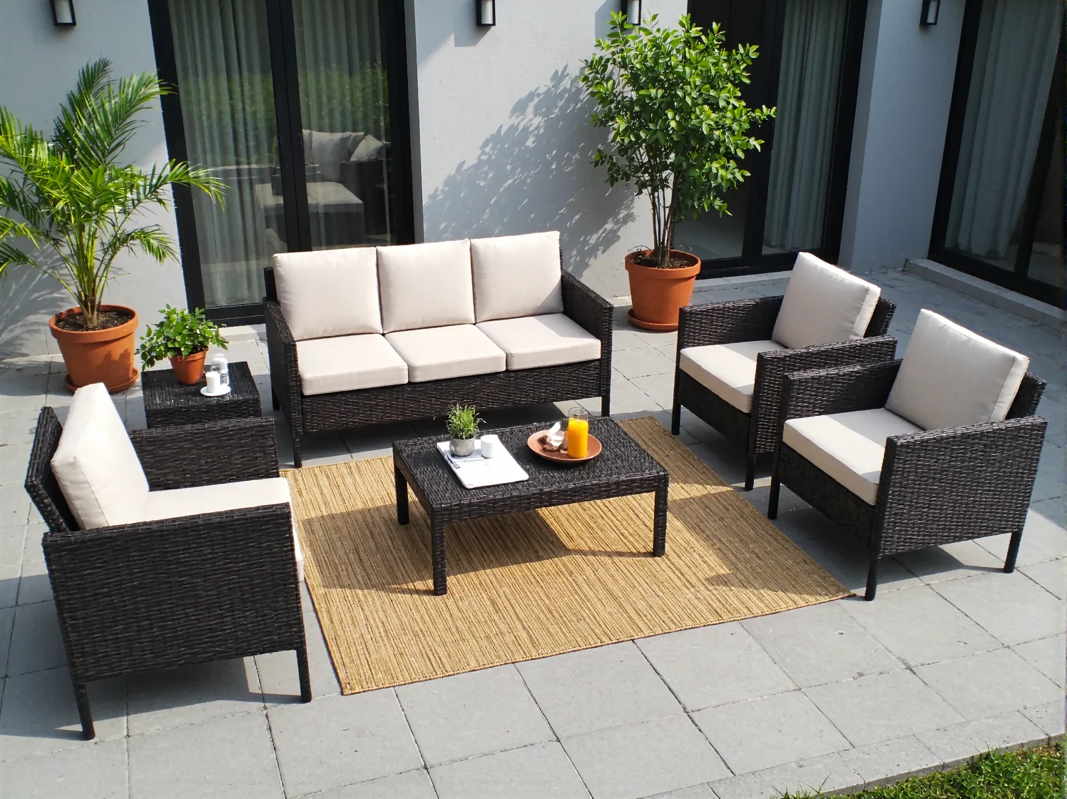 Poradnik: Jak odnawiać meble ogrodowe z technorattanu?